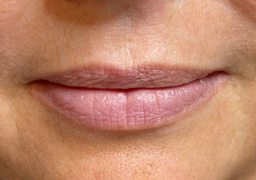 Bouche nude