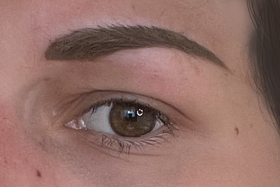Maureen après sa dermopigmentation du sourcil