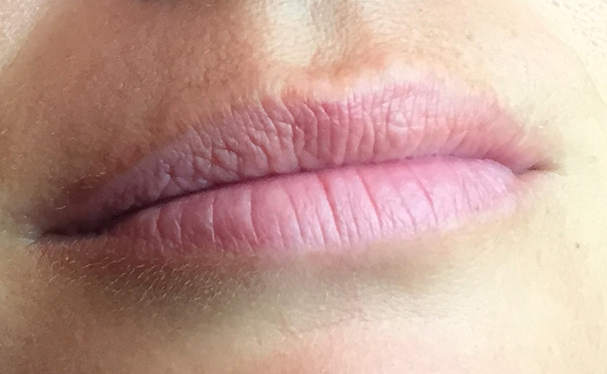 Bouche nude après