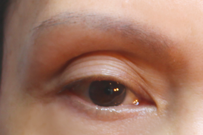 Sourcils avant dermopigmentation